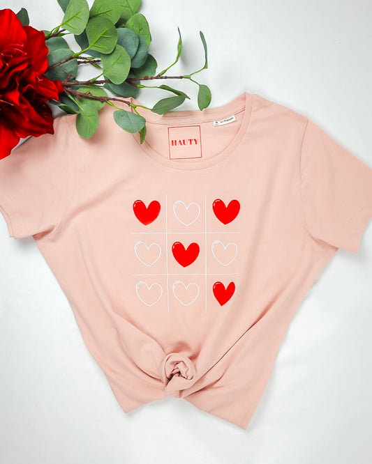 Tic-tac-toe with hearts T-shirt  | Valentine's shirt | Valentine's gift | Organic Cotton t-shirt | Baby pink t-shirt