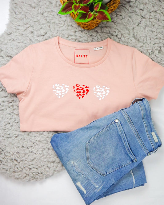 Leopard hearts T-shirt  | Valentine's shirt | Valentine's gift | Organic Cotton t-shirt | Baby pink t-shirt